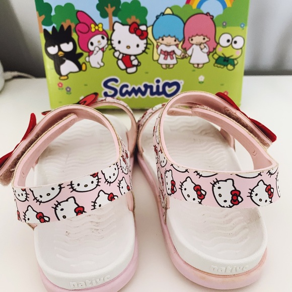 native hello kitty sandals